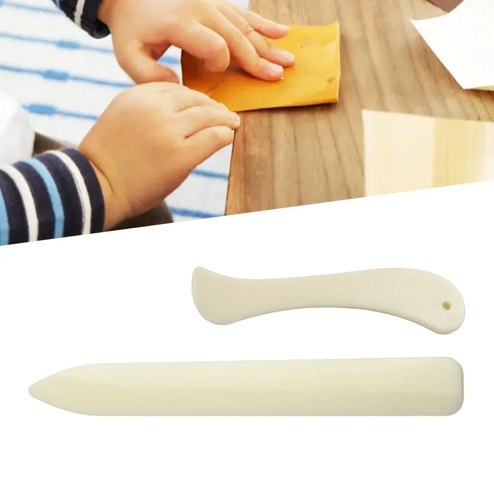 2 outils plioirs en os pour maroquinerie