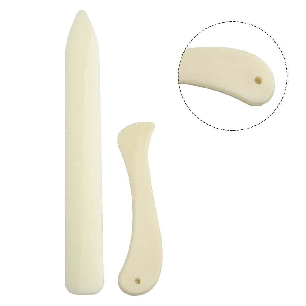 2 outils plioirs en os pour maroquinerie