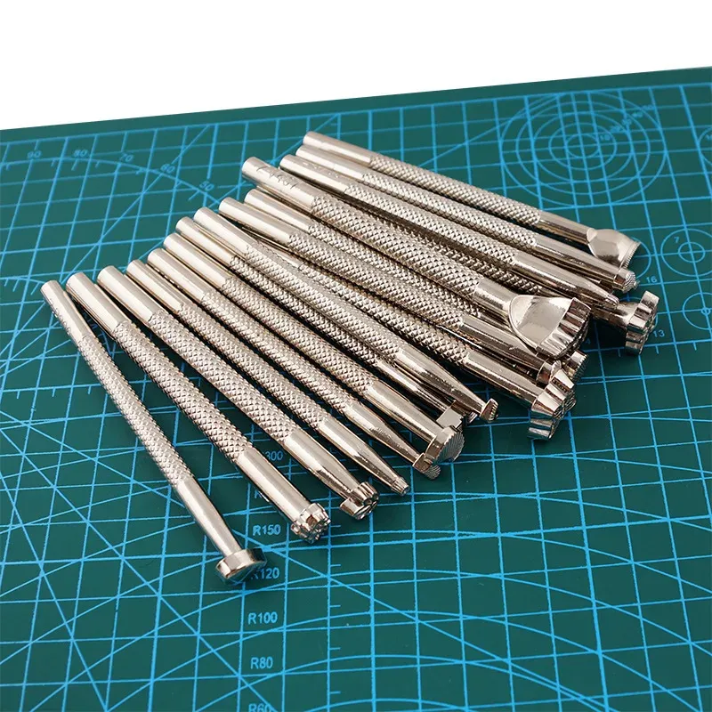 20 outils de marquage et gravure pour cuir
