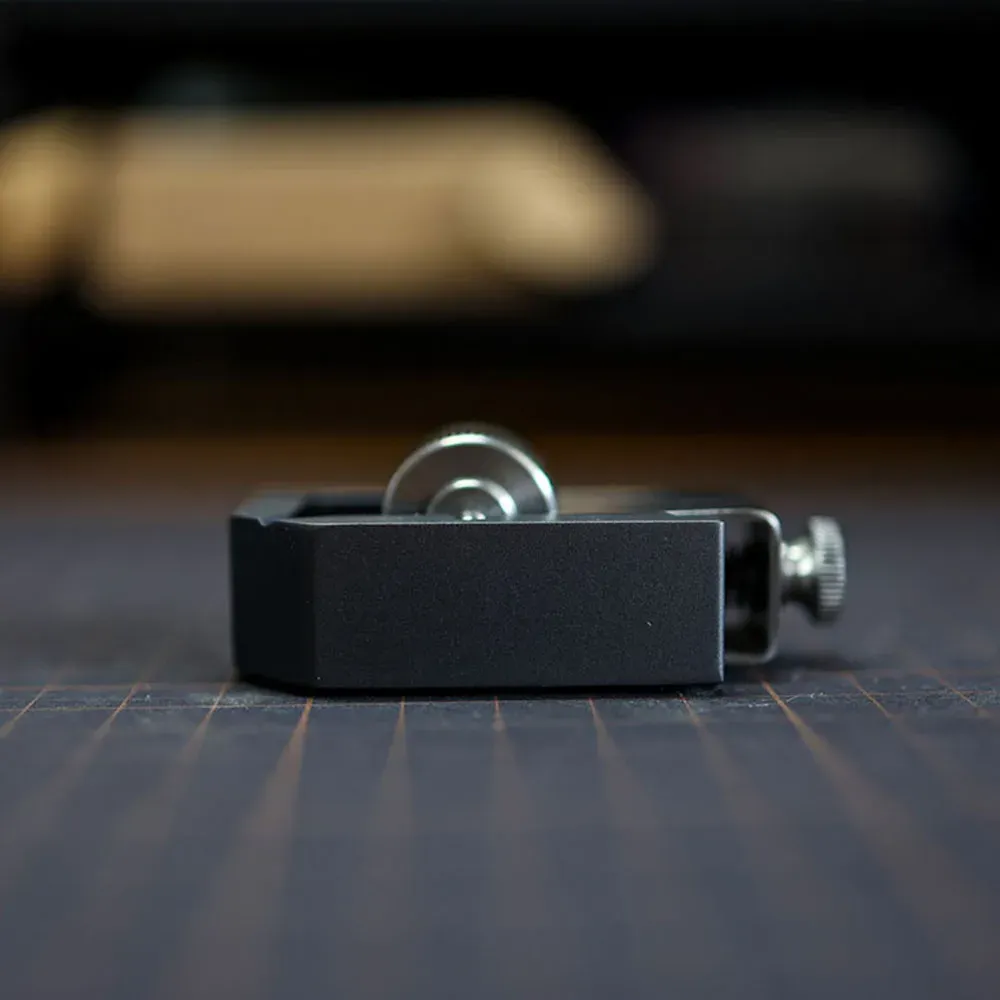 Boîte teinture bord cuir rouleau engrenage épaisseur réglable