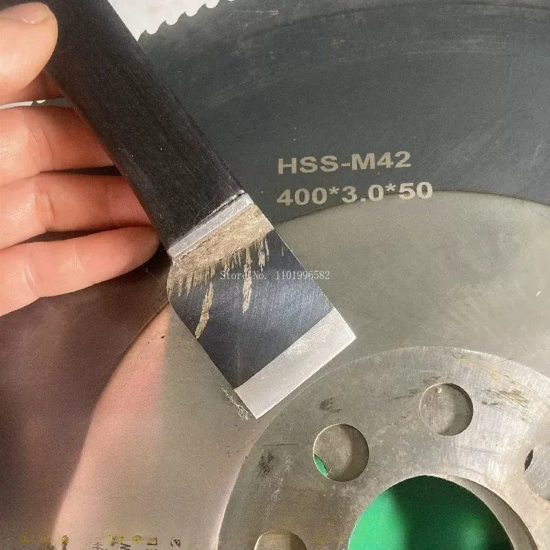 Couteau découpe cuir lame acier rapide manche bois