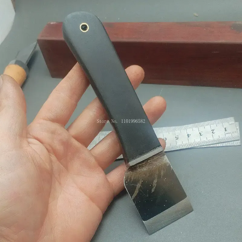 Couteau découpe cuir lame acier rapide manche bois