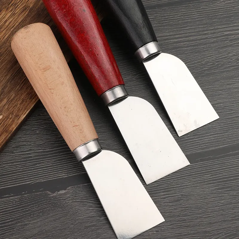 Couteau découpe cuir manche bois