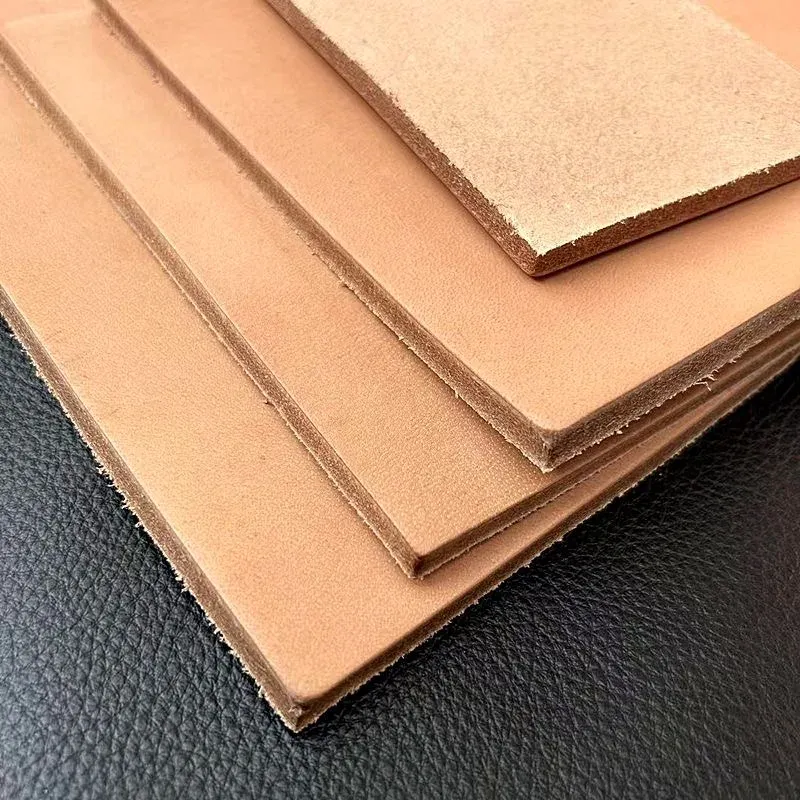 Cuir de buffle tanné végétal 5 mm rigide