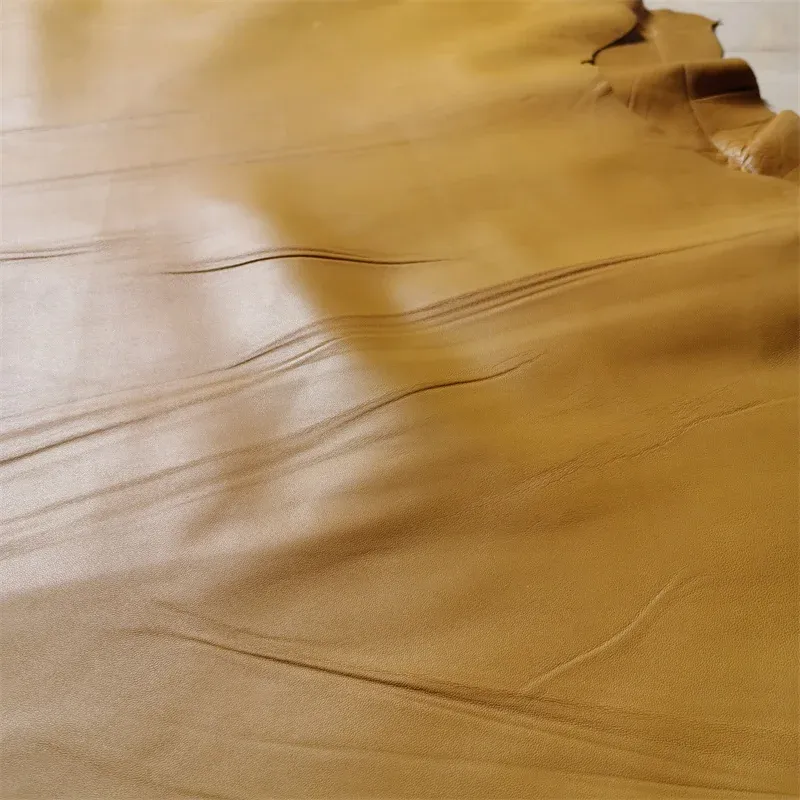 Cuir de mouton véritable 0,4 à 0,6 mm pour vêtement