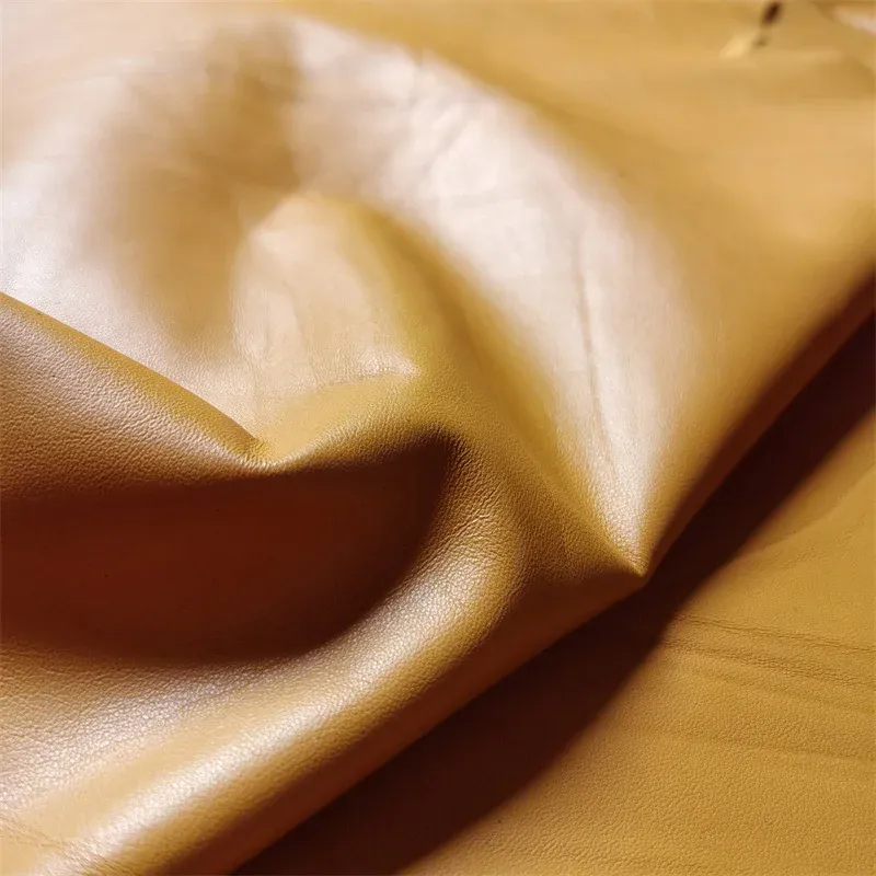 Cuir de mouton véritable 0,4 à 0,6 mm pour vêtement