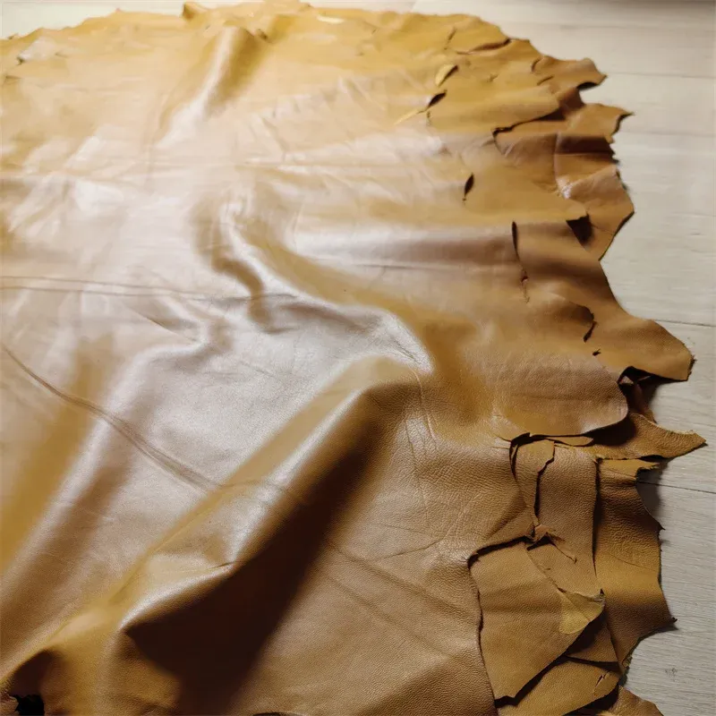 Cuir de mouton véritable 0,4 à 0,6 mm pour vêtement