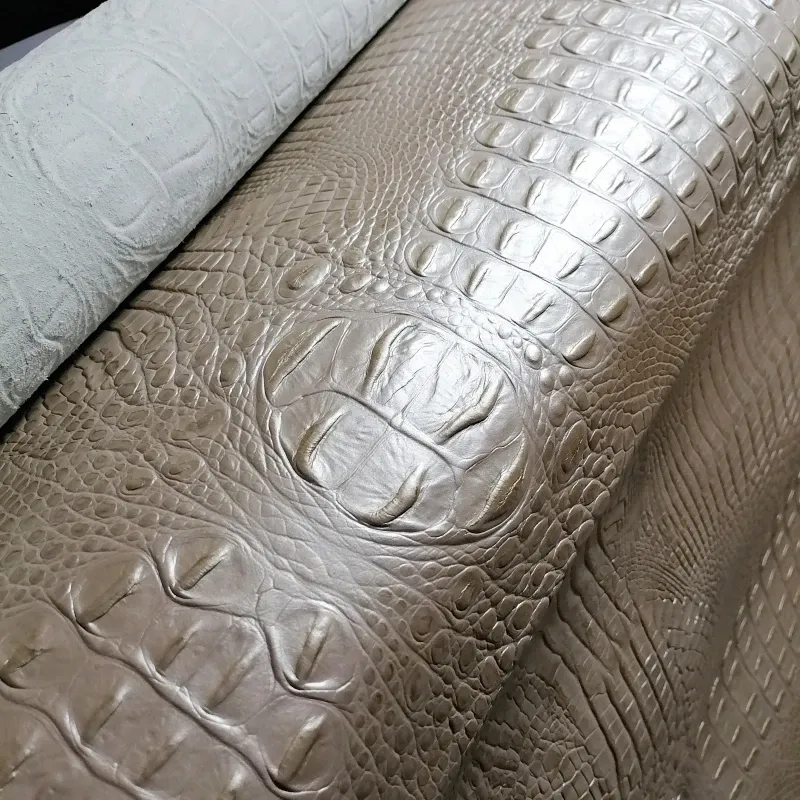 Cuir de vachette crocodile argenté 1,1 mm