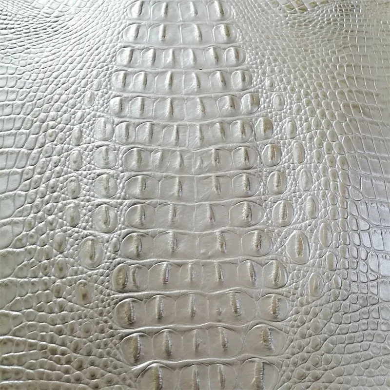 Cuir de vachette crocodile argenté 1,1 mm