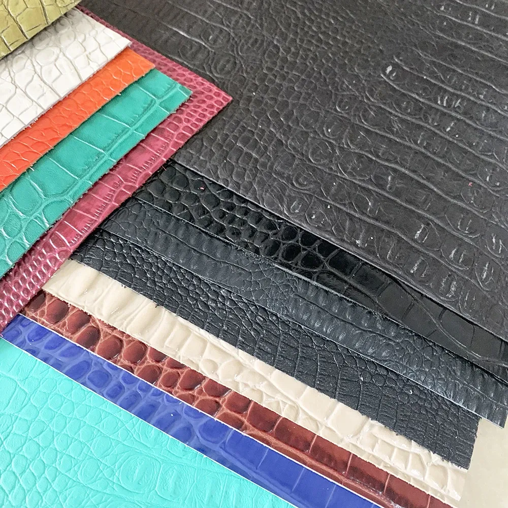 Cuir de vachette motif crocodile 20x30 cm