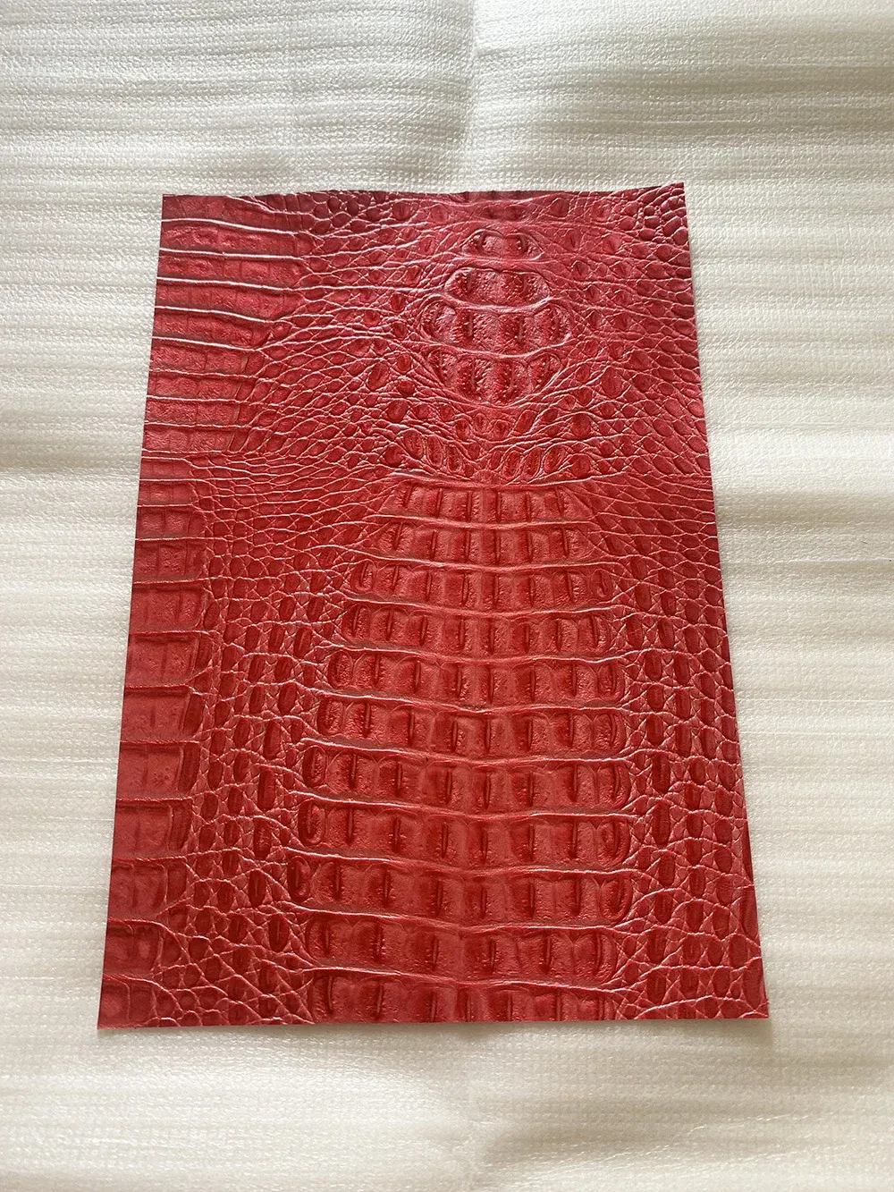 Cuir de vachette motif crocodile 20x30 cm