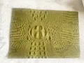 Cuir de vachette motif crocodile 20x30 cm – Couleur EY22