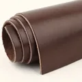 Cuir de vachette rigide tanné végétal 10 à 38 cm – Couleur Brun