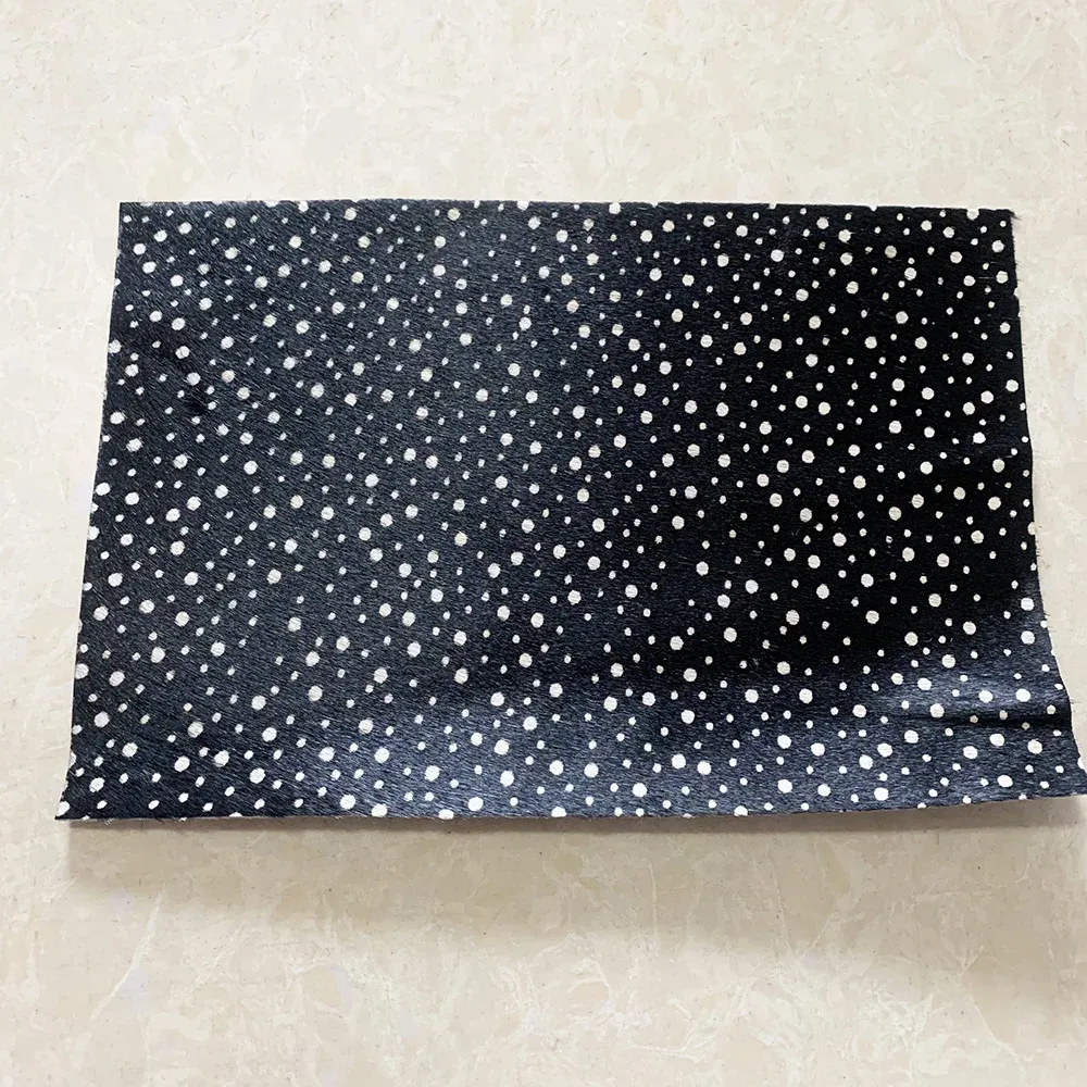 Cuir gaufré cheval 20x30 cm pour artisanat