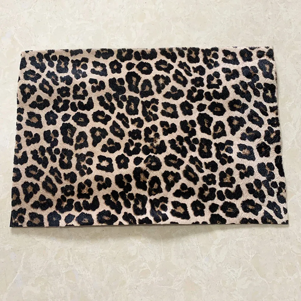 Cuir gaufré cheval 20x30 cm pour artisanat