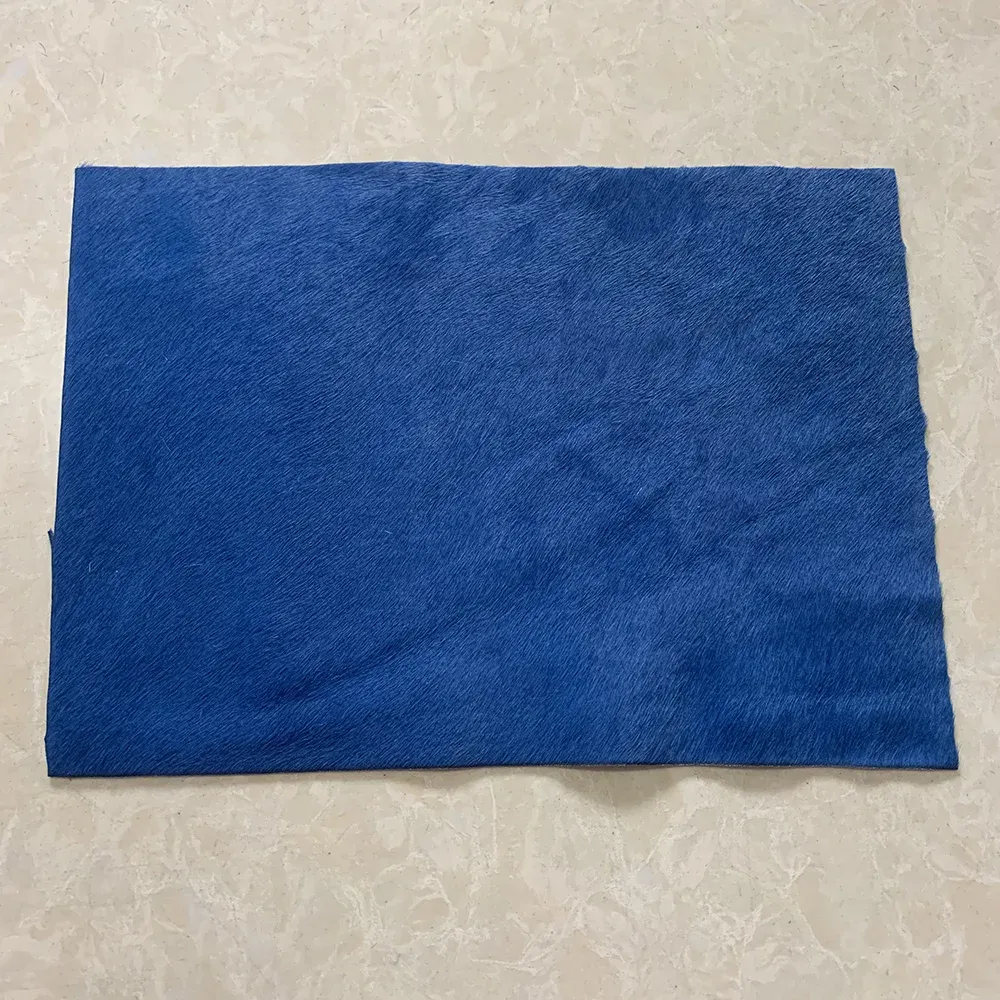 Cuir gaufré cheval 20x30 cm pour artisanat