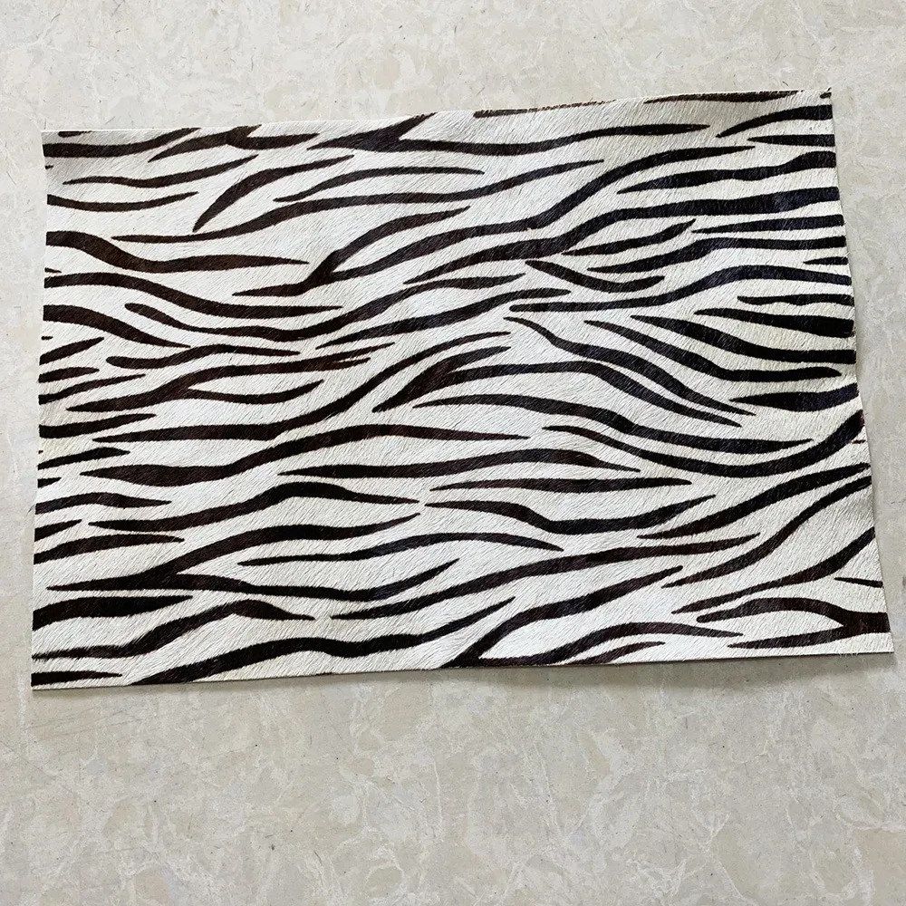 Cuir gaufré cheval 20x30 cm pour artisanat