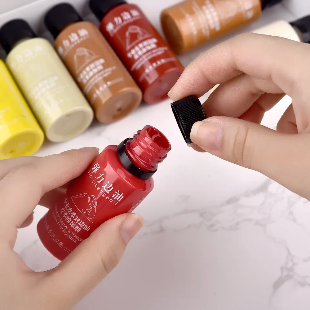 Huile de finition pour bords cuir 30 ml mate et extensible