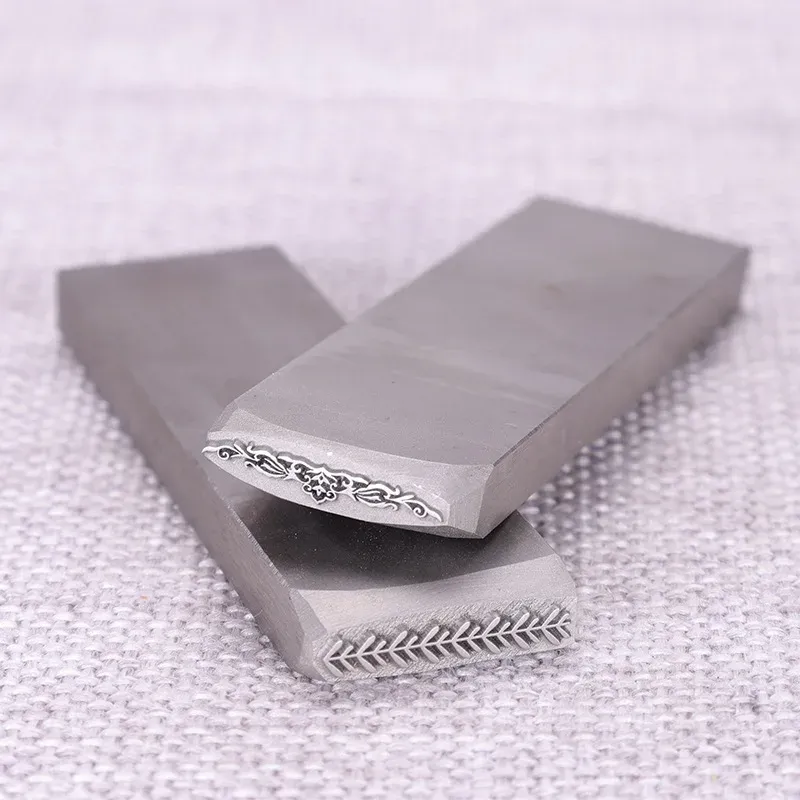 Kit 19x5 mm ciseaux acier gravure cuir et métaux
