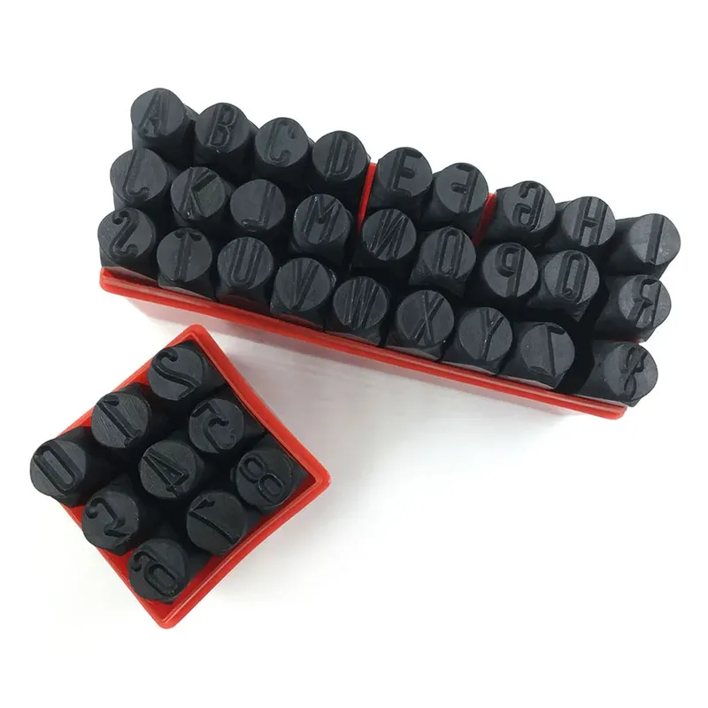 Kit de 36 poinçons alphabet et chiffres 2 à 5 mm