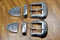 Lot de 3 boucles ceinture métal 25 à 40 mm sculptées – 3