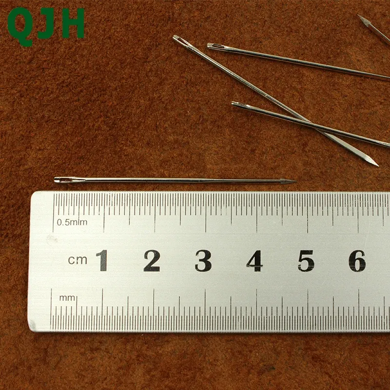 Lot de 30 aiguilles cuir triangulaires 5,2 à 7 cm inox