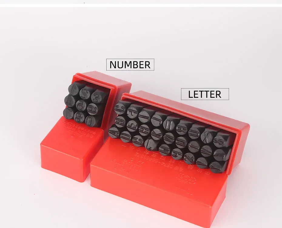 Lot de 36 poinçons alphabet et chiffres 2 à 6 mm
