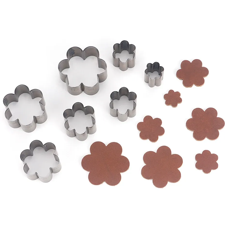 Matrices découpe cuir fleur 7 pièces