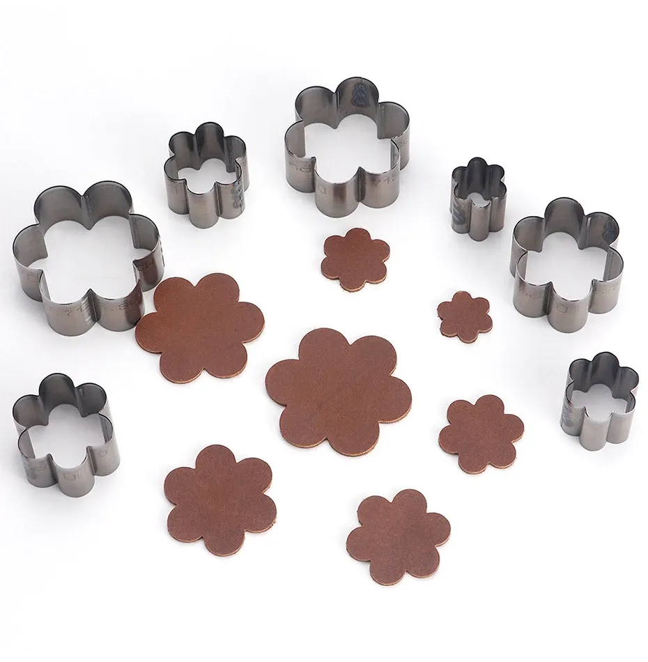 Matrices découpe cuir fleur 7 pièces