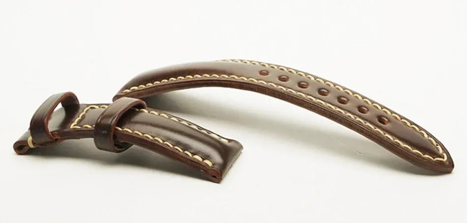 Modèle bracelet montre en cuir acrylique transparent