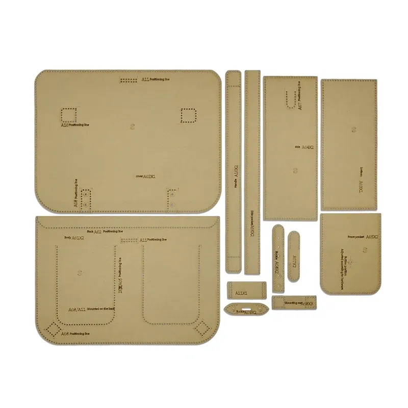 Modèle sac à dos et ordinateur en papier kraft