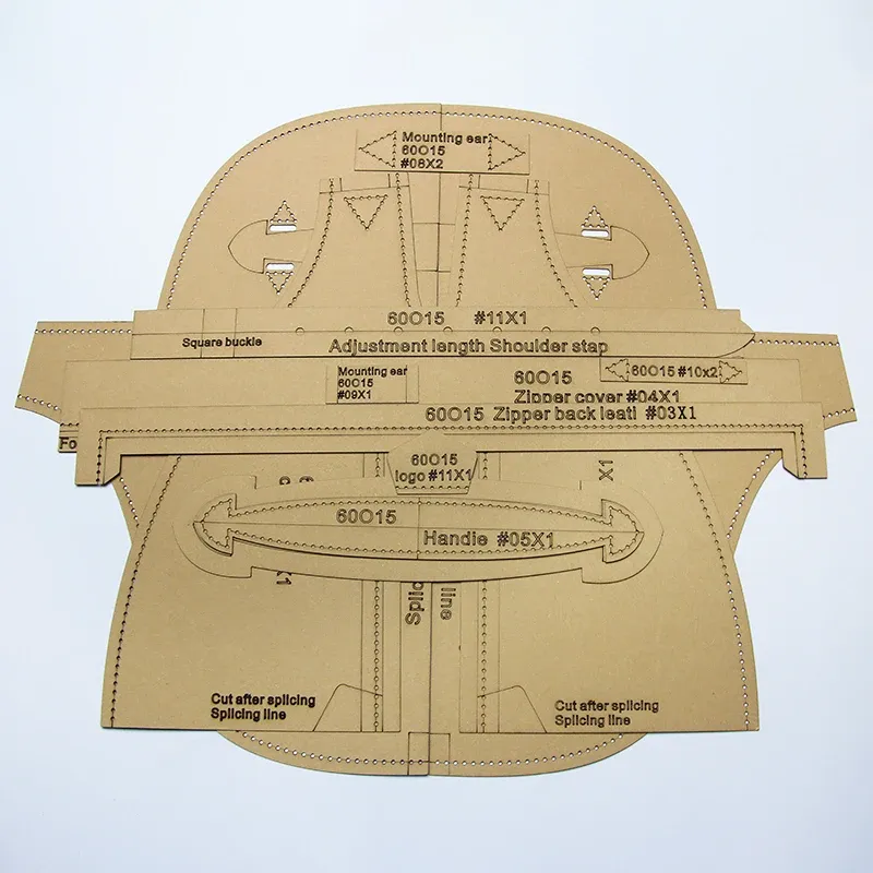 Modèle sac poitrine et bandoulière en papier