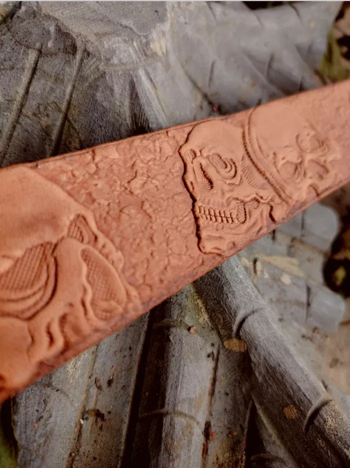 Moule de ceinture à motif crâne pour gaufrage cuir
