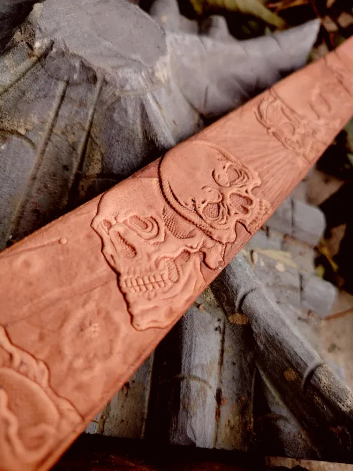 Moule de ceinture à motif crâne pour gaufrage cuir