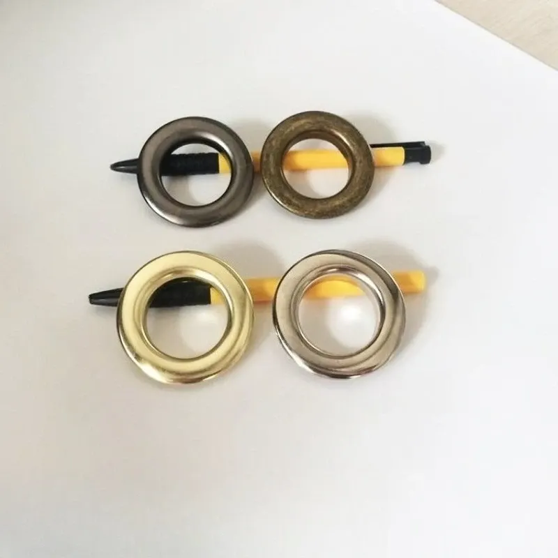 Œillets métalliques 20 à 40 mm pour maroquinerie