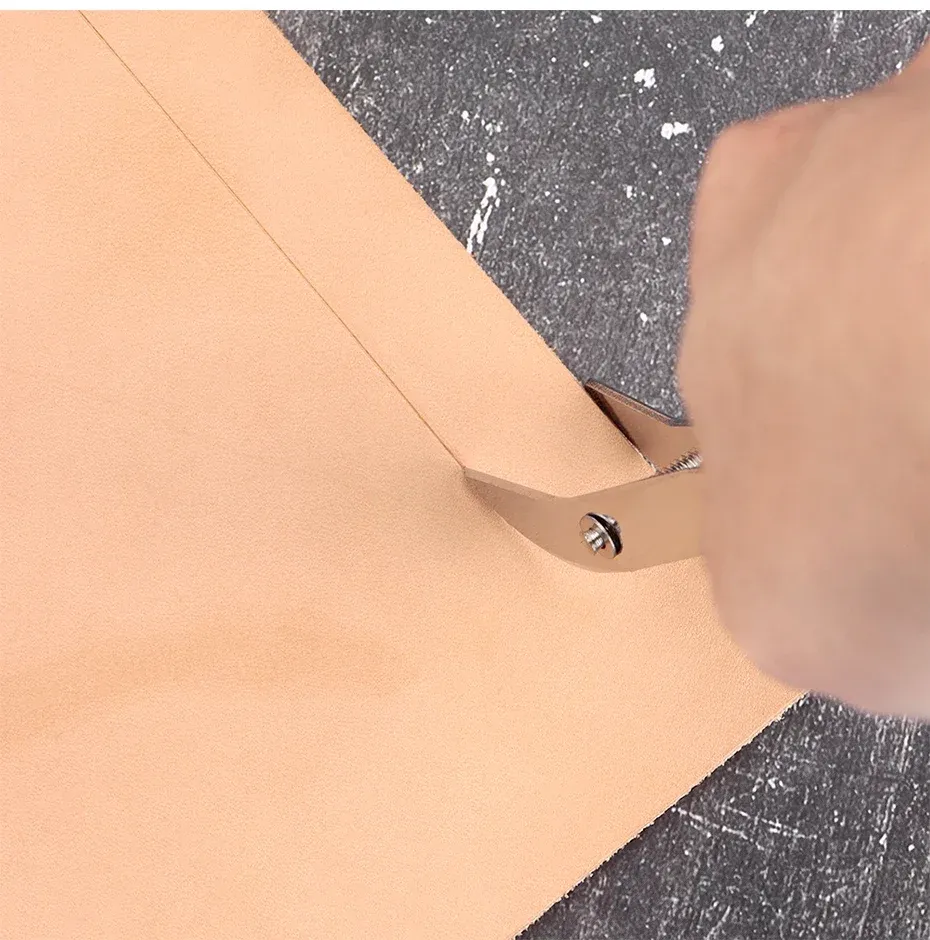 Outil rainurage marquage bord cuir largeur réglable fait main