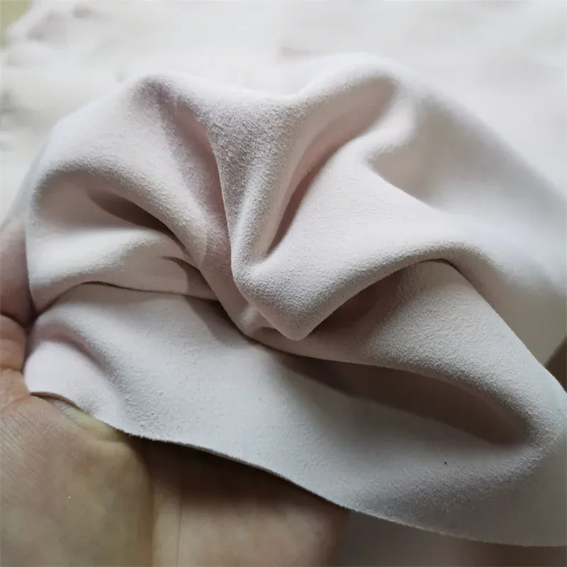 Peau de mouton 0,7 mm 20 x 30 cm pour artisanat