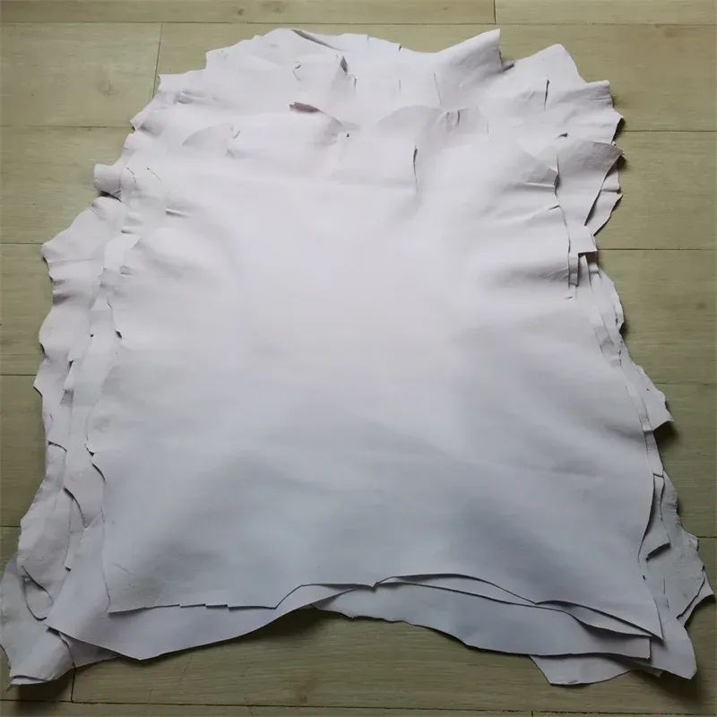Peau de mouton 0,7 mm 20 x 30 cm pour artisanat