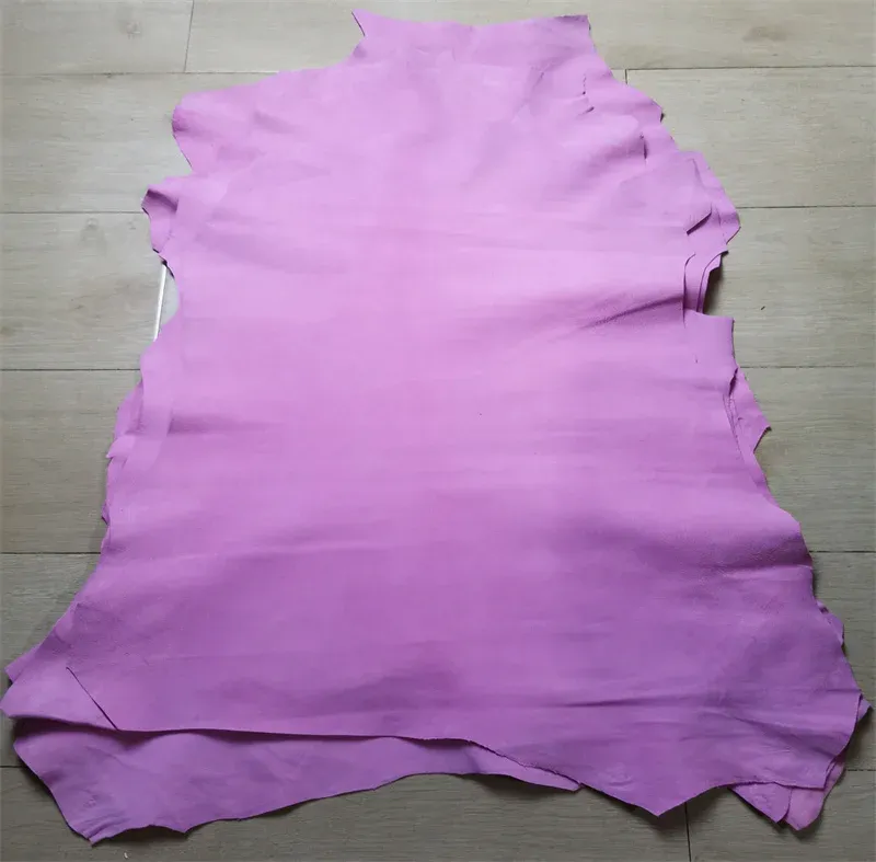 Peau de mouton 0,7 mm 20 x 30 cm pour artisanat