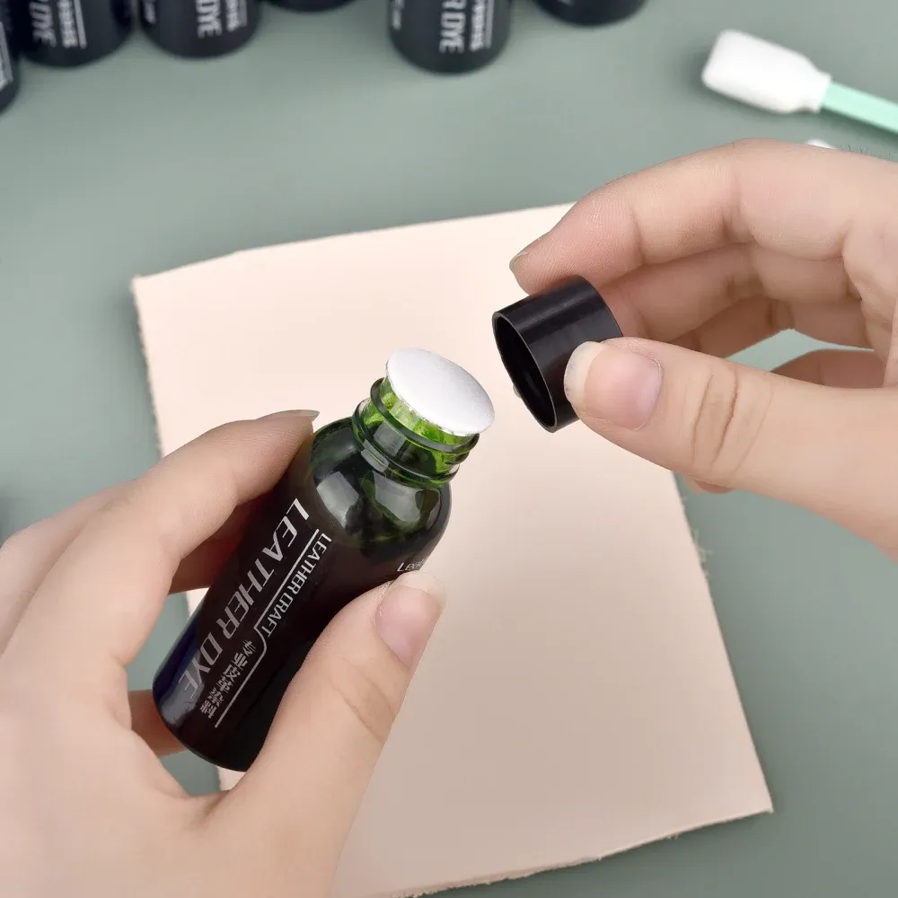 Peinture bord cuir 30 ml pour finition et artisanat