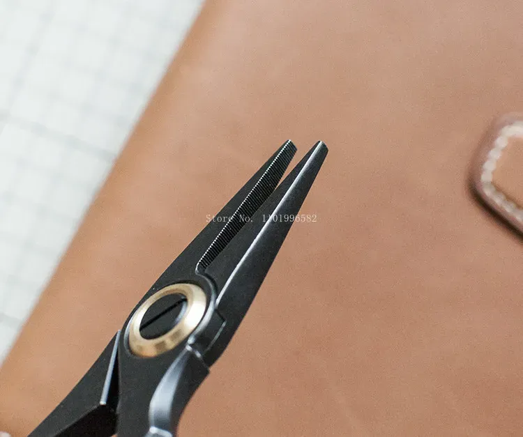 Pince à défaçonner fils pour cuir épais, couture manuelle