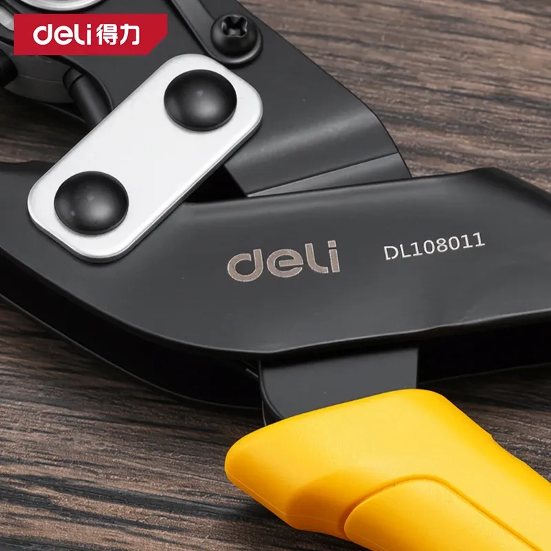 Pince à percer et poser des œillets pour cuir