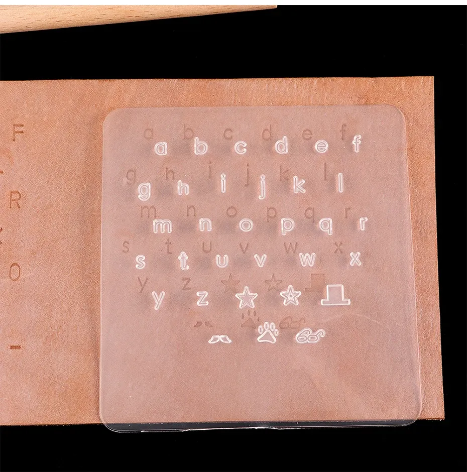 Timbres et moules pour gravure faux cuir