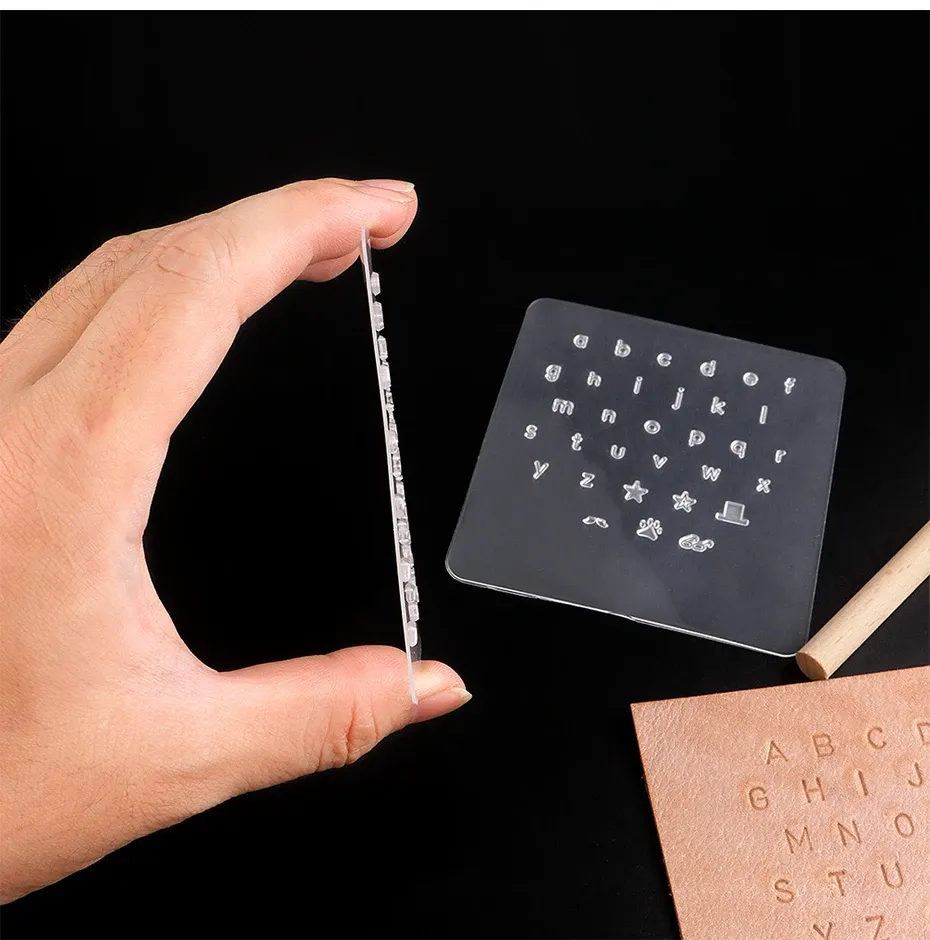 Timbres et moules pour gravure faux cuir