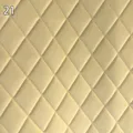 Tissu PU matelassé brodé 100 x 158 cm – Couleur Beige (18)