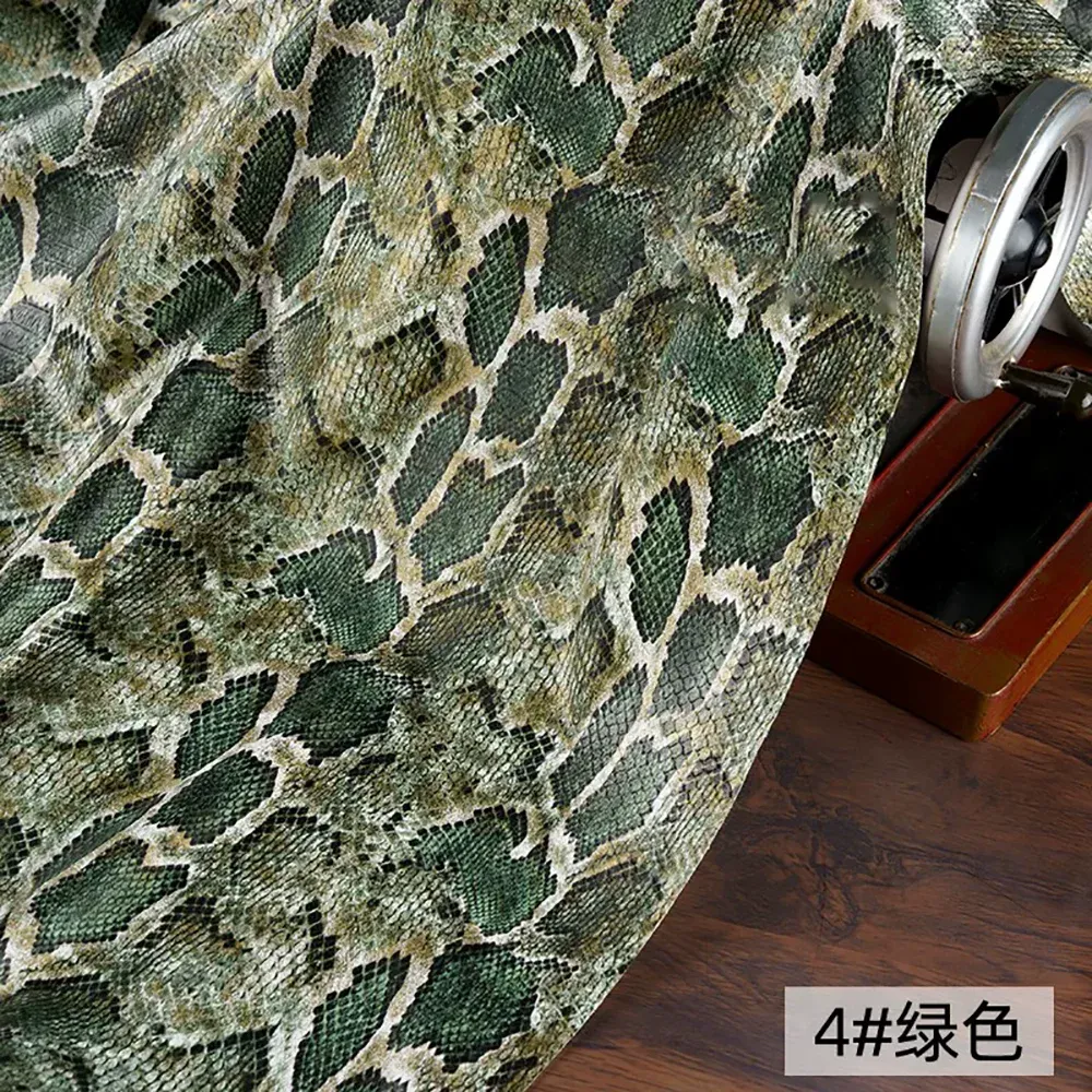 Tissu PU motif serpent 3D pour vêtement