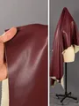 Tissu PU souple rouge vin 100 à 140 cm – 1