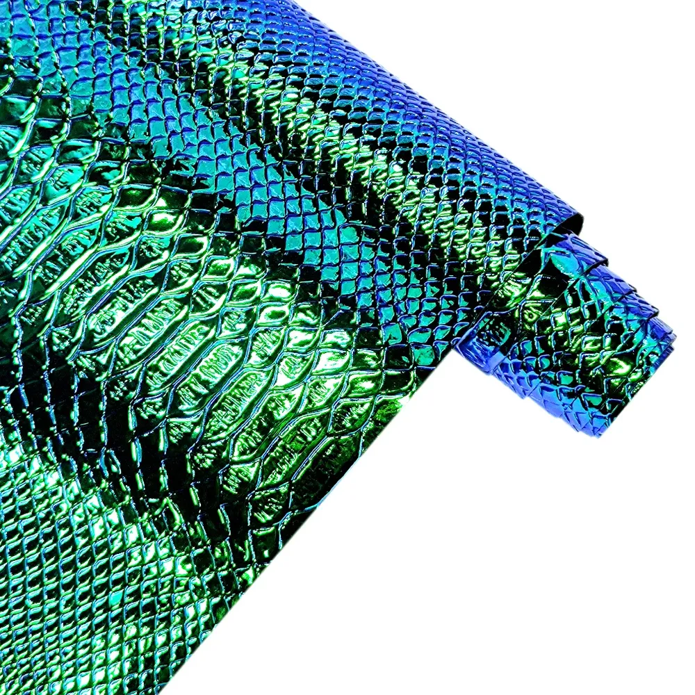 Tissu similicuir PU crocodile 30 x 135 cm holographique