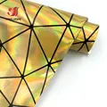 Tissu similicuir PU holographique 50 x 120 cm géométrique – Couleur Light Gold