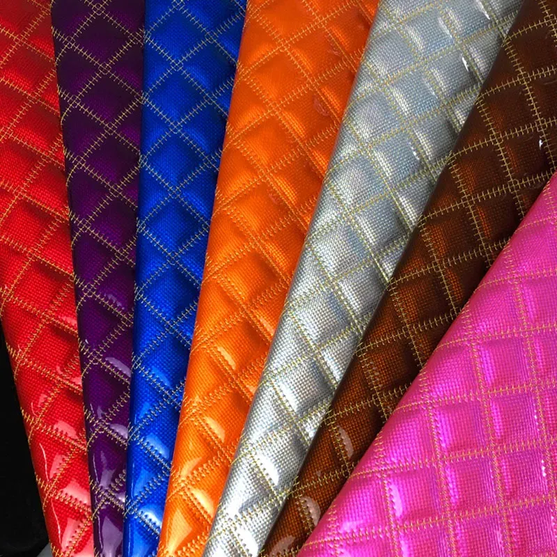 Tissu similicuir PU matelassé laser pour automobile